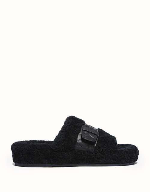 Image of Slippers. Product name - EVERAU® Croft Slippers in Black colour by brand - Everau