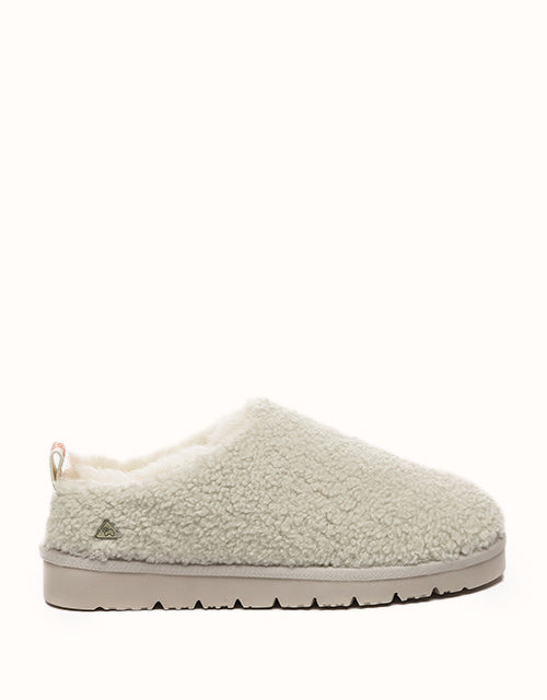 Image of Slippers. Product name - EVERAU® Teddycozy in Sand colour by brand - Everau