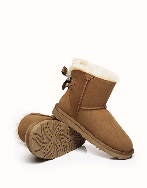 EVERAU® Mini Back Bow Boots (Chestnut)