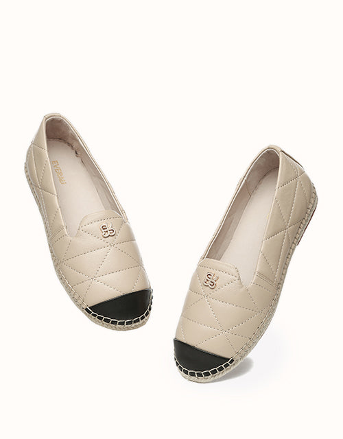 EVERAU® Evelyn Flats (Umber)