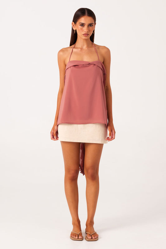 Image of a model wearing Tops. Productname: SNDYS ELENI TOP in Earth Rose colour by brand - SNDYS