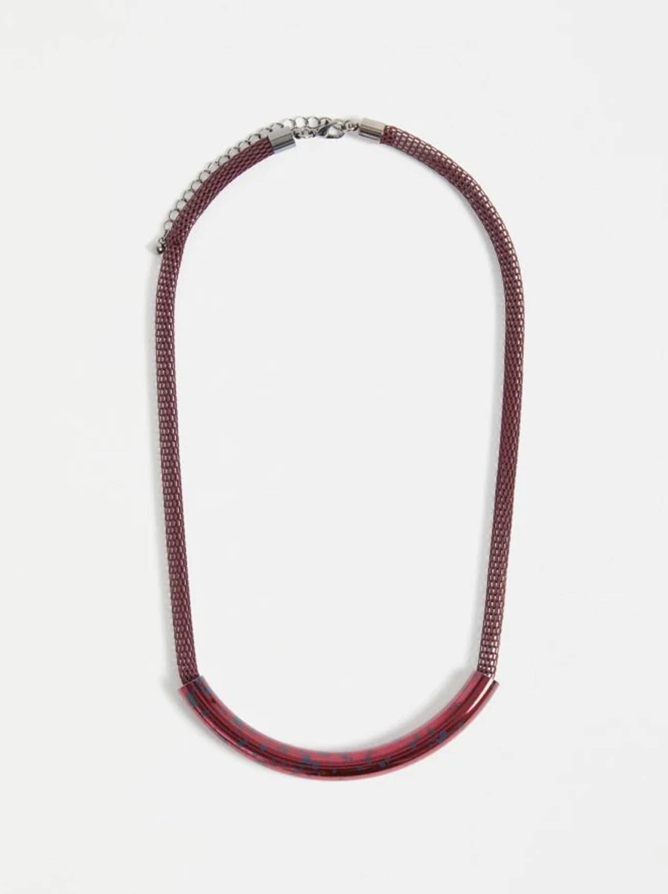 Elk Alsmen Necklace (Black)