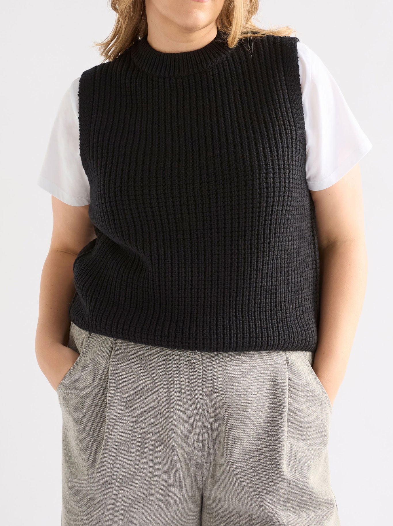 Image of Coats & Jackets. Productname: Elk Arp Vest in Clay Pink colour by brand - Elk