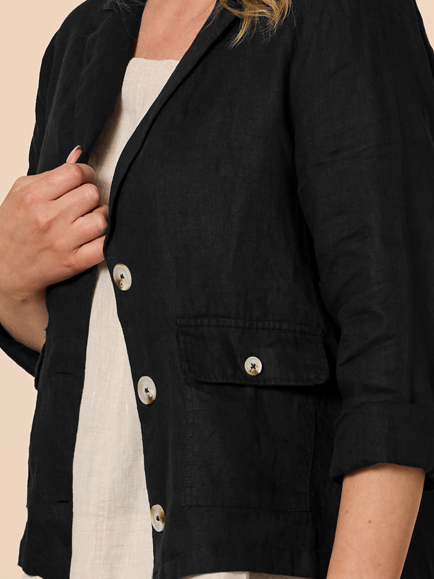 Gordon Smith Danielle Cropped Linen Blazer (Black)