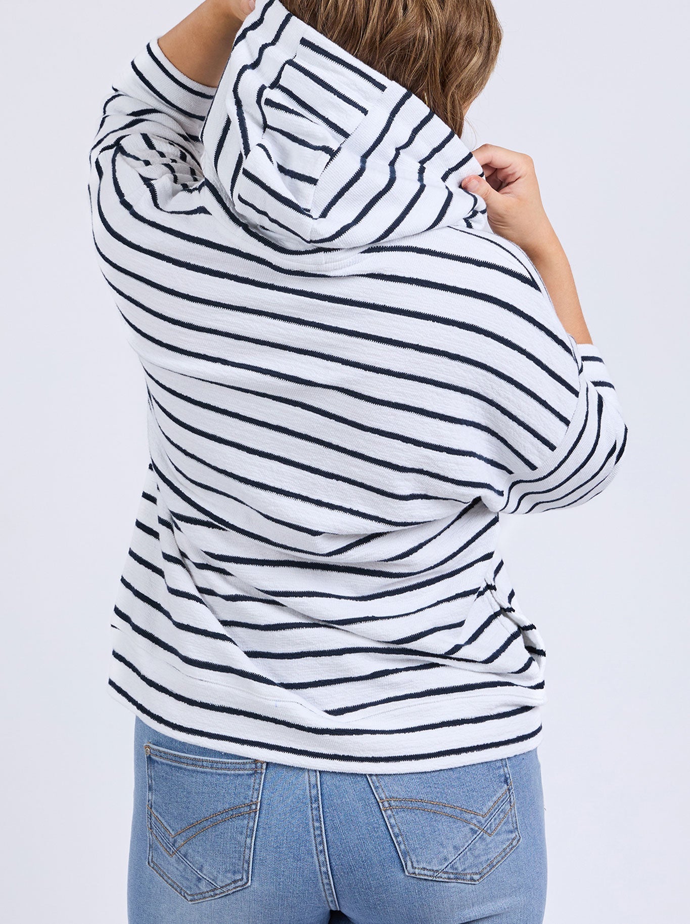 ELM BEACHY HOODIE (White Navy)