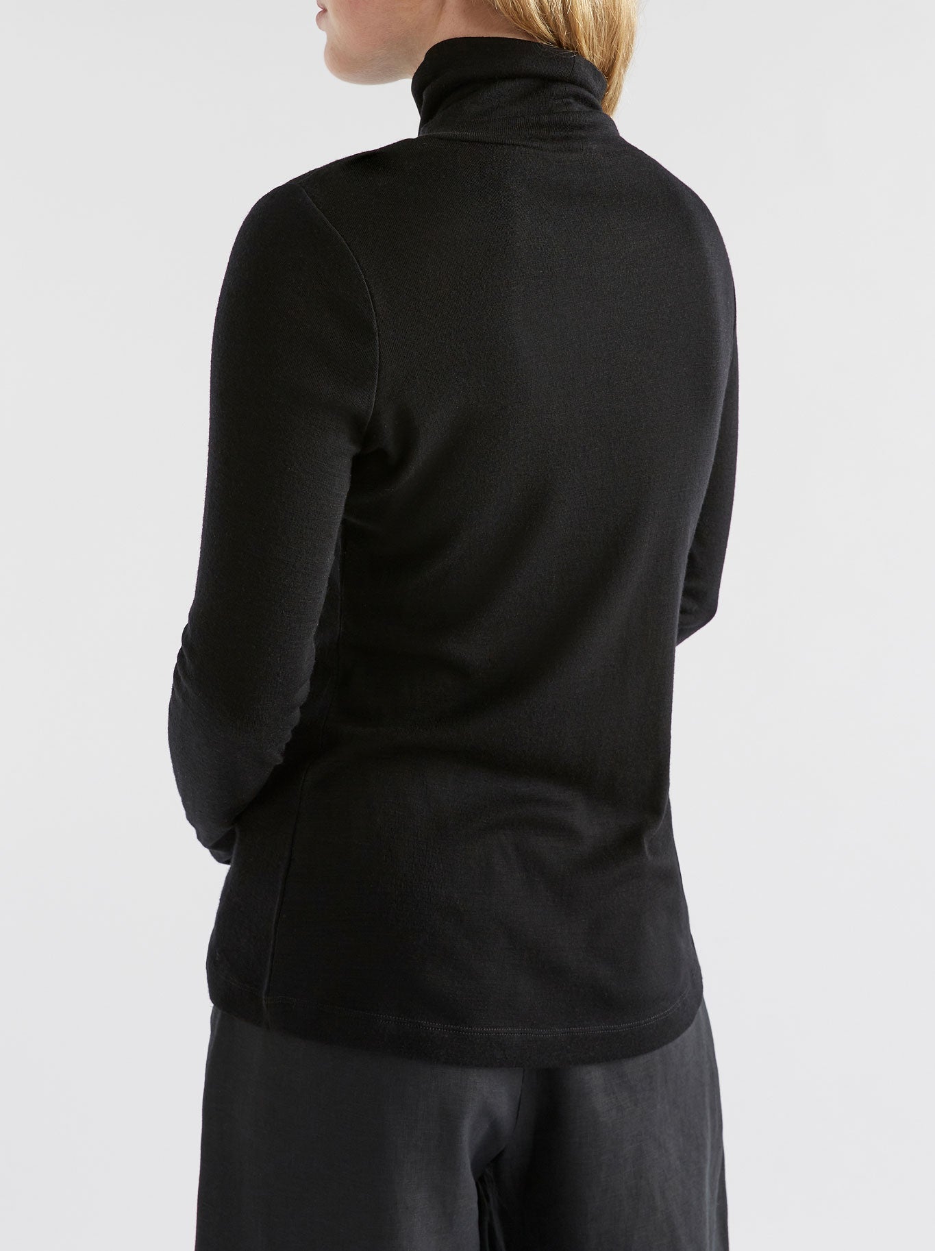 ELK MERINO LONG SLEEVE SKIVVY (Black)