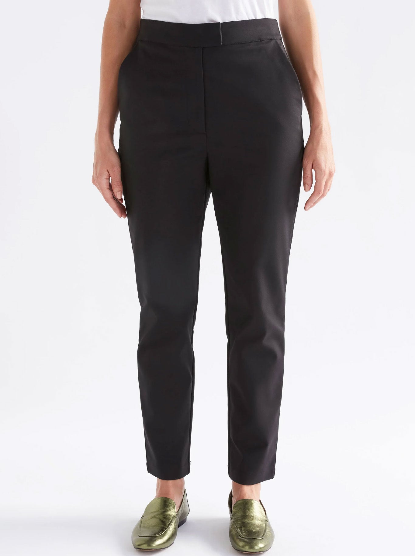Image of a model wearing Pants. Productname: ELK SORELL PANT in Black colour by brand - Elk