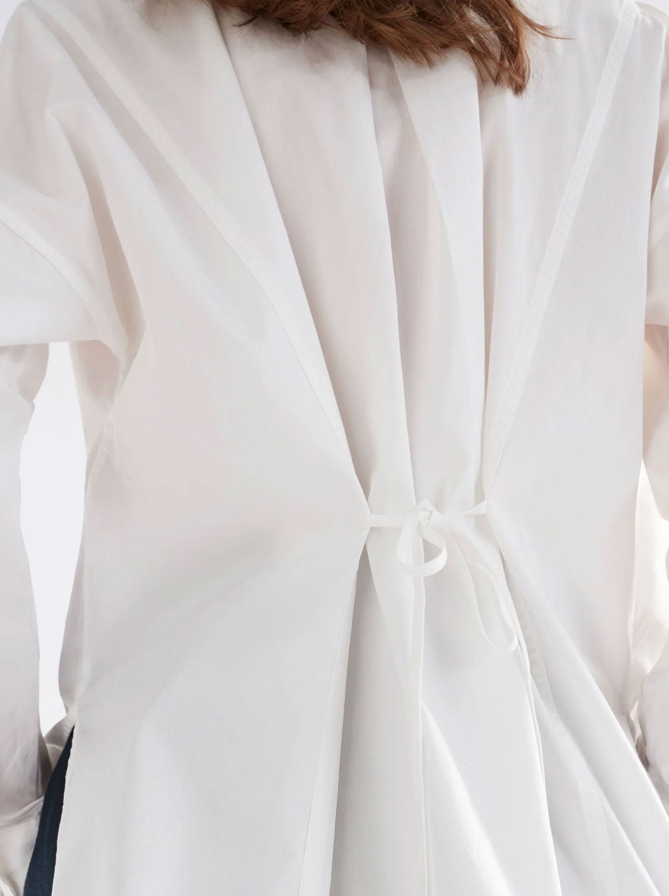 ELK TIGA SHIRT (White)