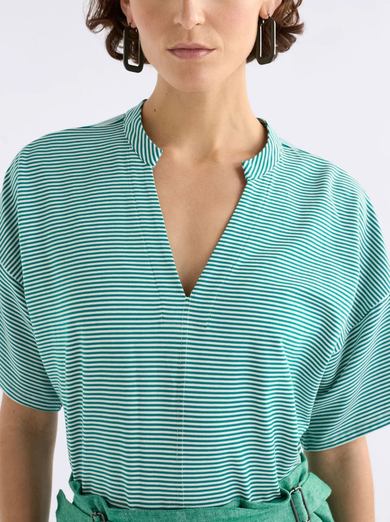 ELK EVVE T SHIRT (Bright Teal/White)