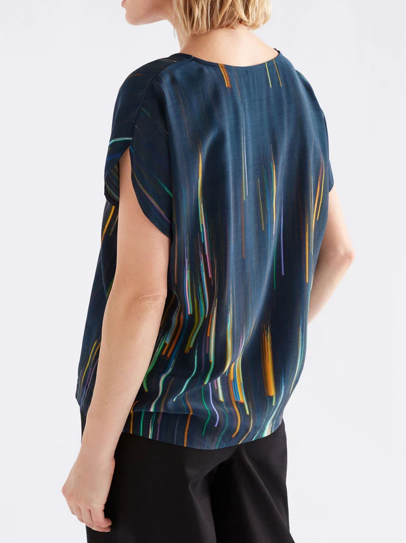 ELK KAYRA V NECK TOP (Alinea Print)