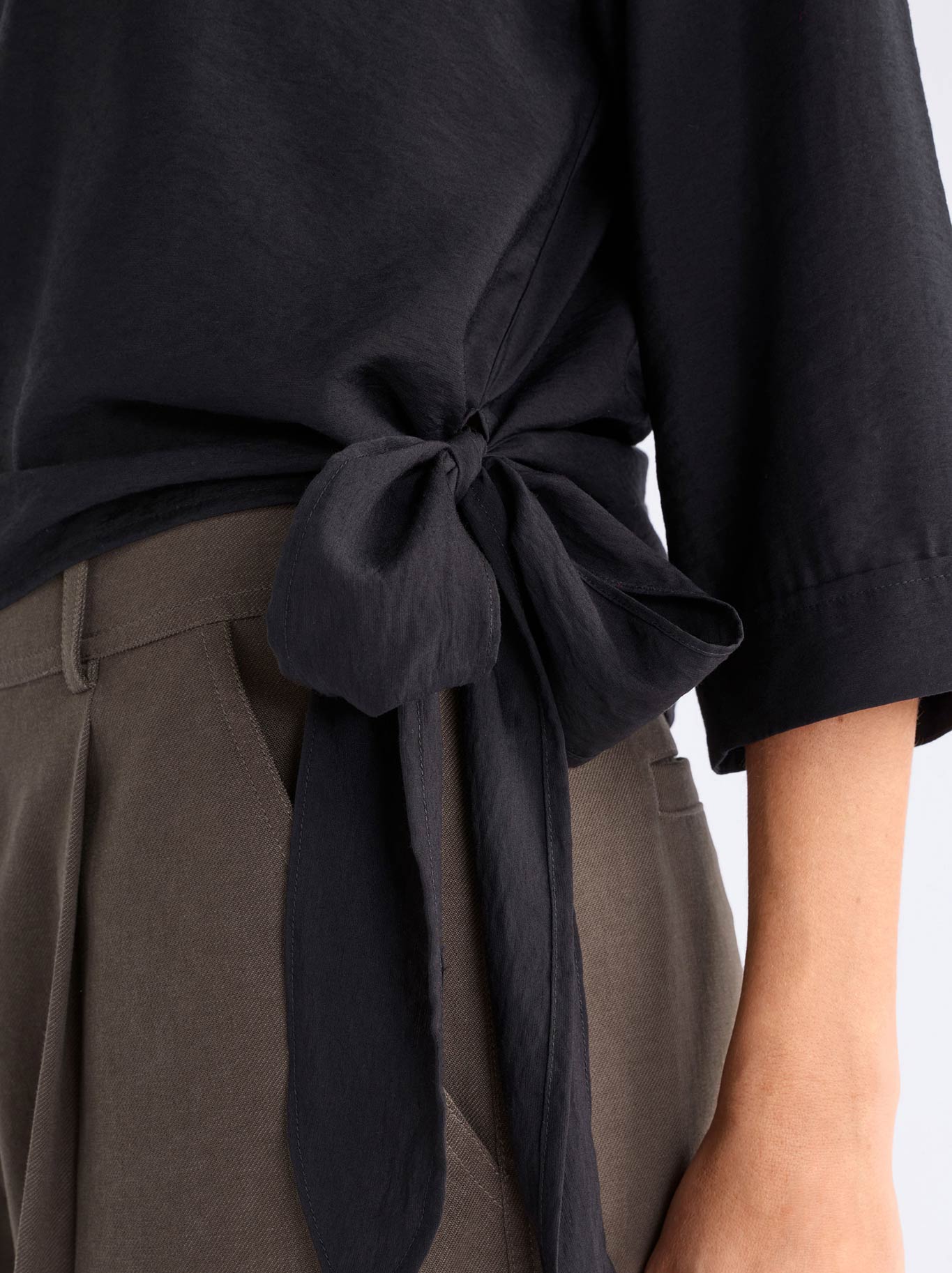 Elk Rema Top (Black)