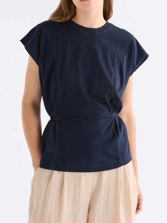 Image of a model wearing Tops. Product name - ELK OBERS T SHIRT in Midnight colour by brand - Elk