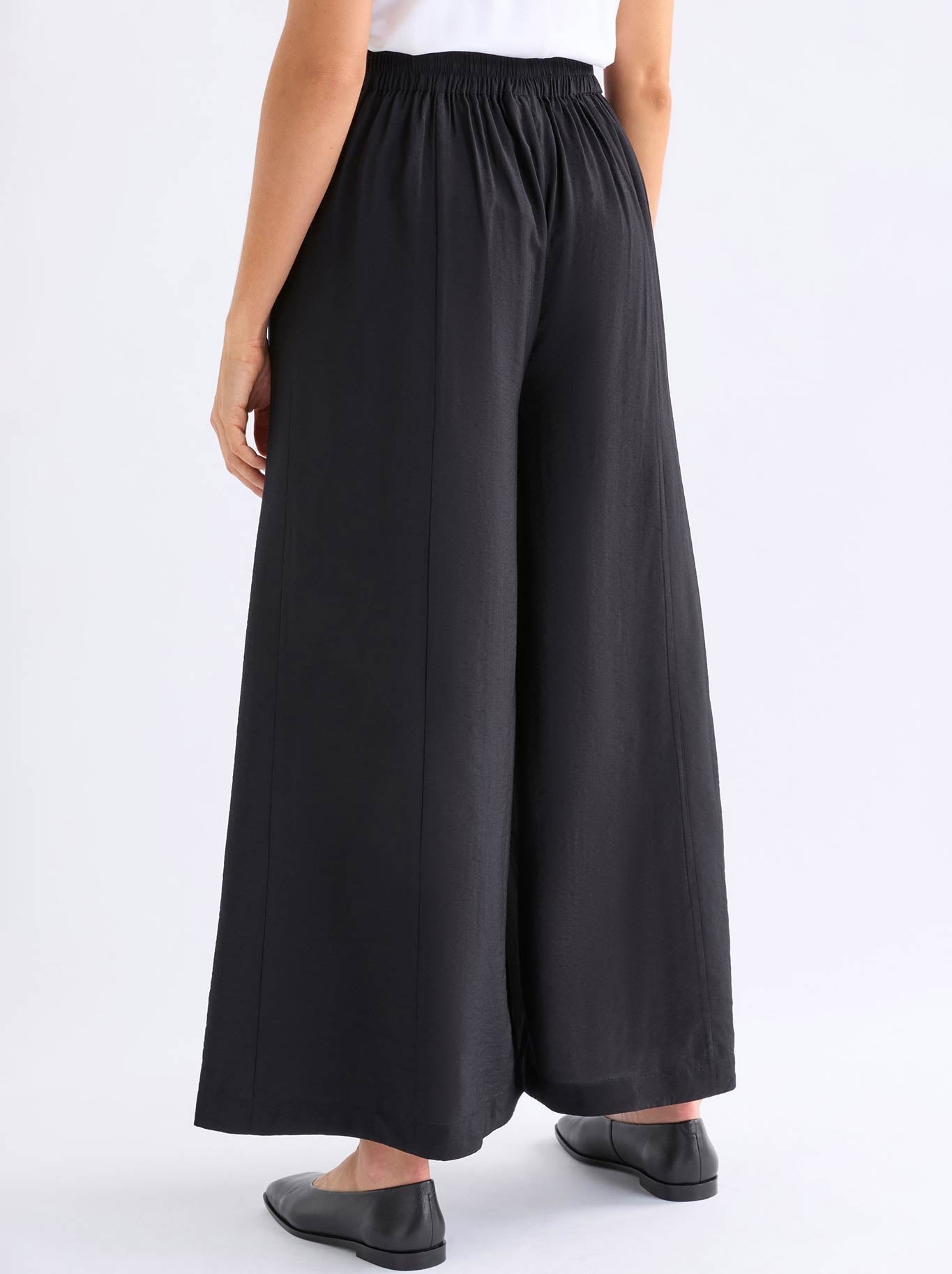 Elk Rema Pant (Black)