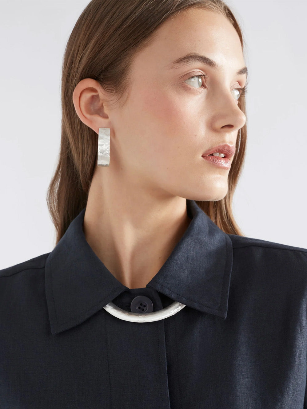 ELK GILD LARGE HOOP EARRING (Silver)