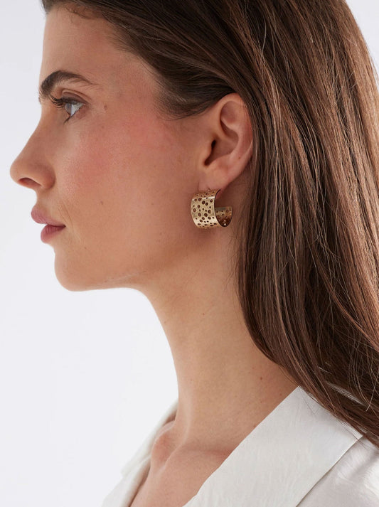 Elk Hulle Tiny Hoop Earring (Gold)