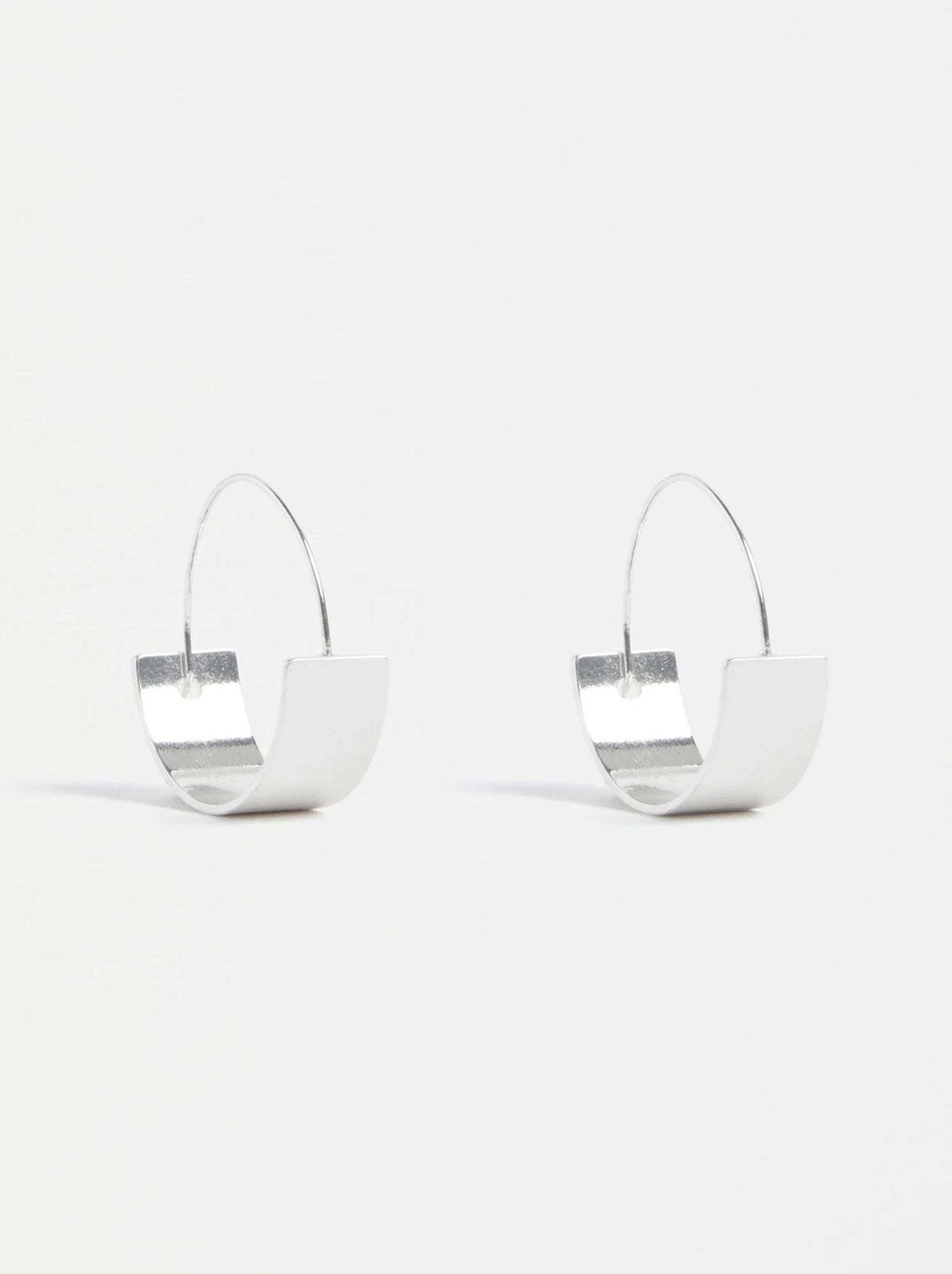 ELK TONA SMALL HOOP EARRING (Gunmetal)