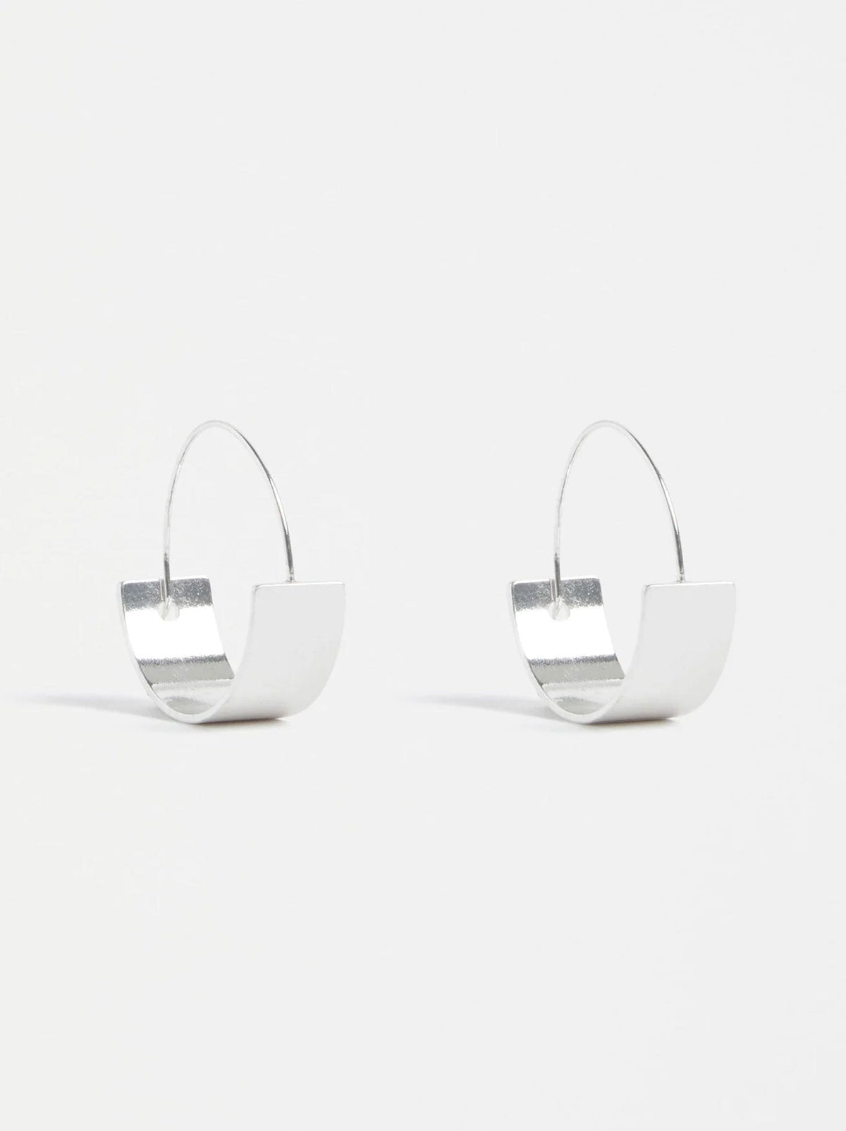 Elk Tona Small Hoop Earring (Gunmetal)