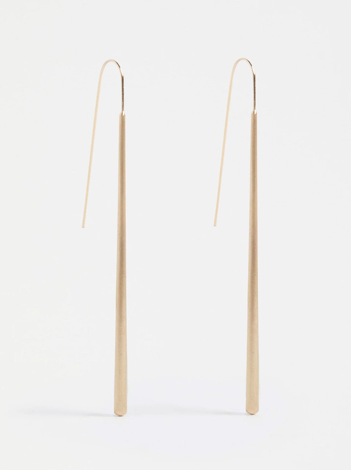 ELK OSPENN DROP EARRING (Black)