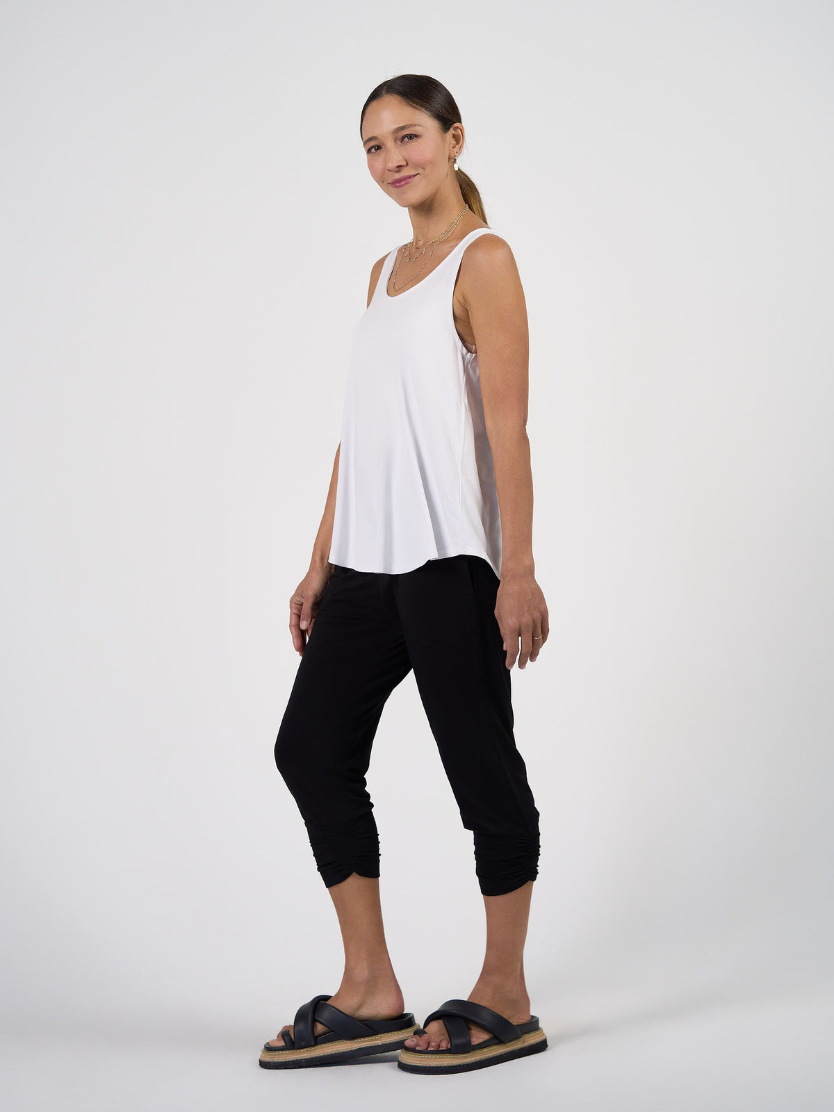 Lou Lou Ellie Sleeveless Bamboo Singlet Top (White)