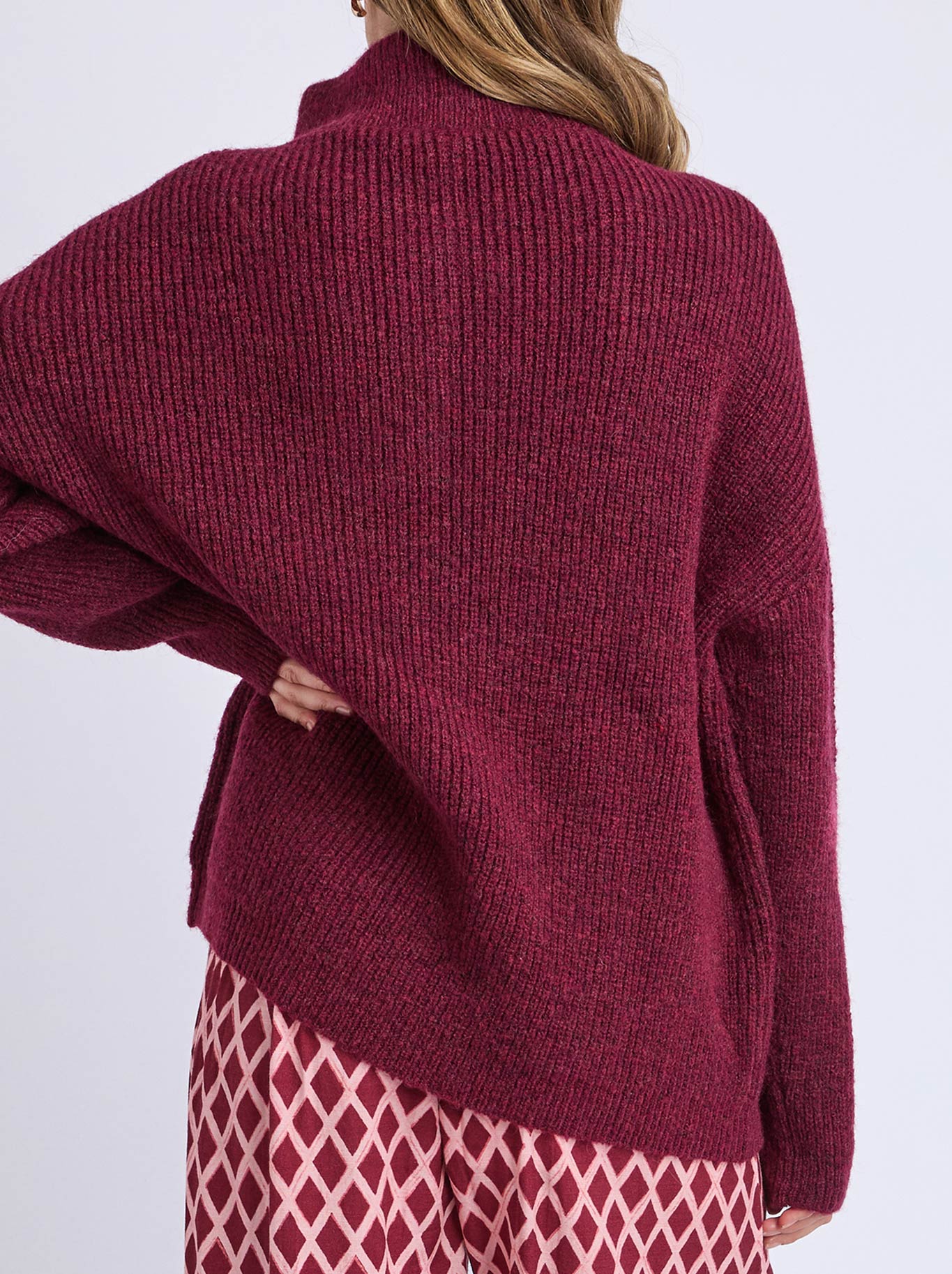 ELM BRON BUTTON KNIT (Maroon)
