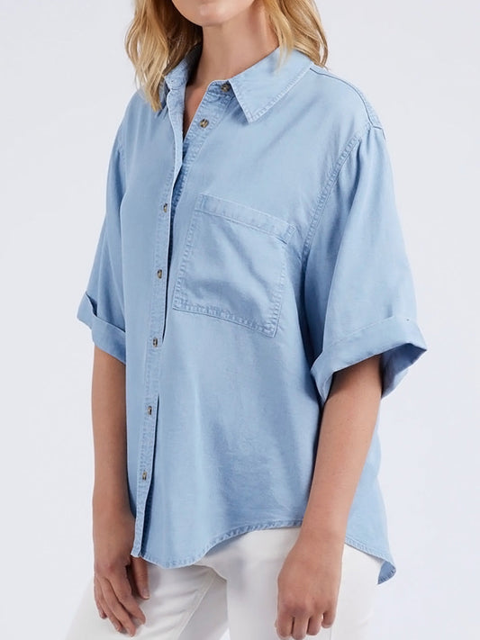 ELM BLISSFUL CHAMBRAY SHORT SLEEVE SHIRT (Blue)