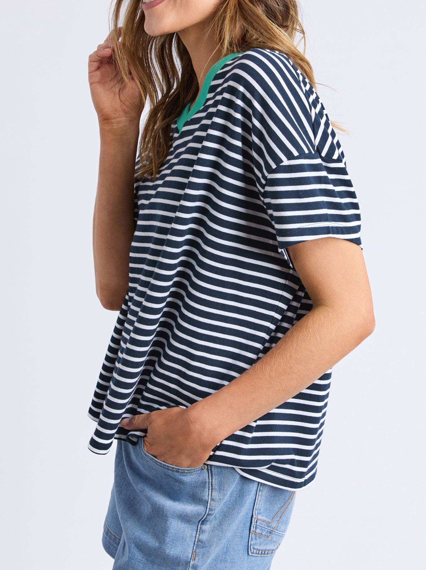 ELM SABRINA TEE (Navy White)