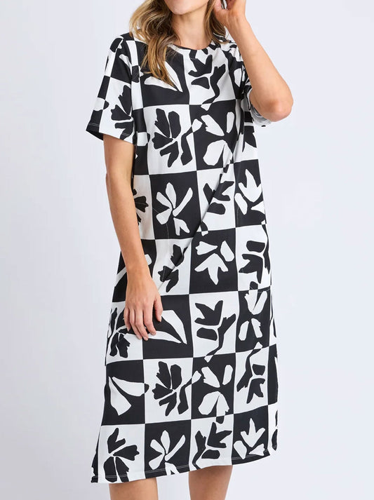 Image of Dresses. Productname: ELM SPLICE DRESS in Black White colour by brand - Elm