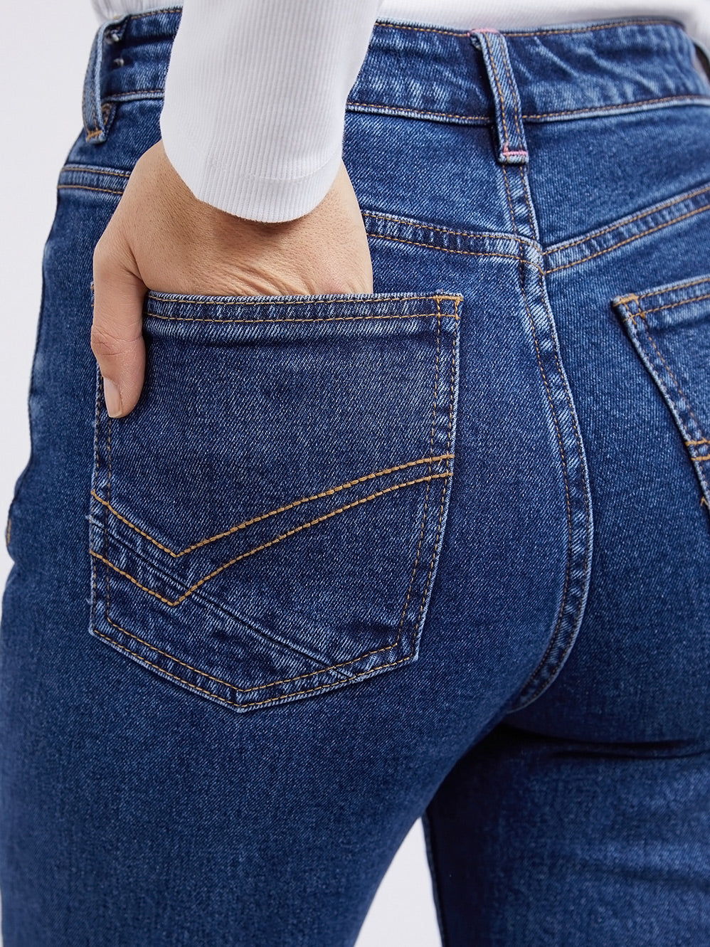 ELM CLARA BOOTLEG JEAN (Dark Blue)