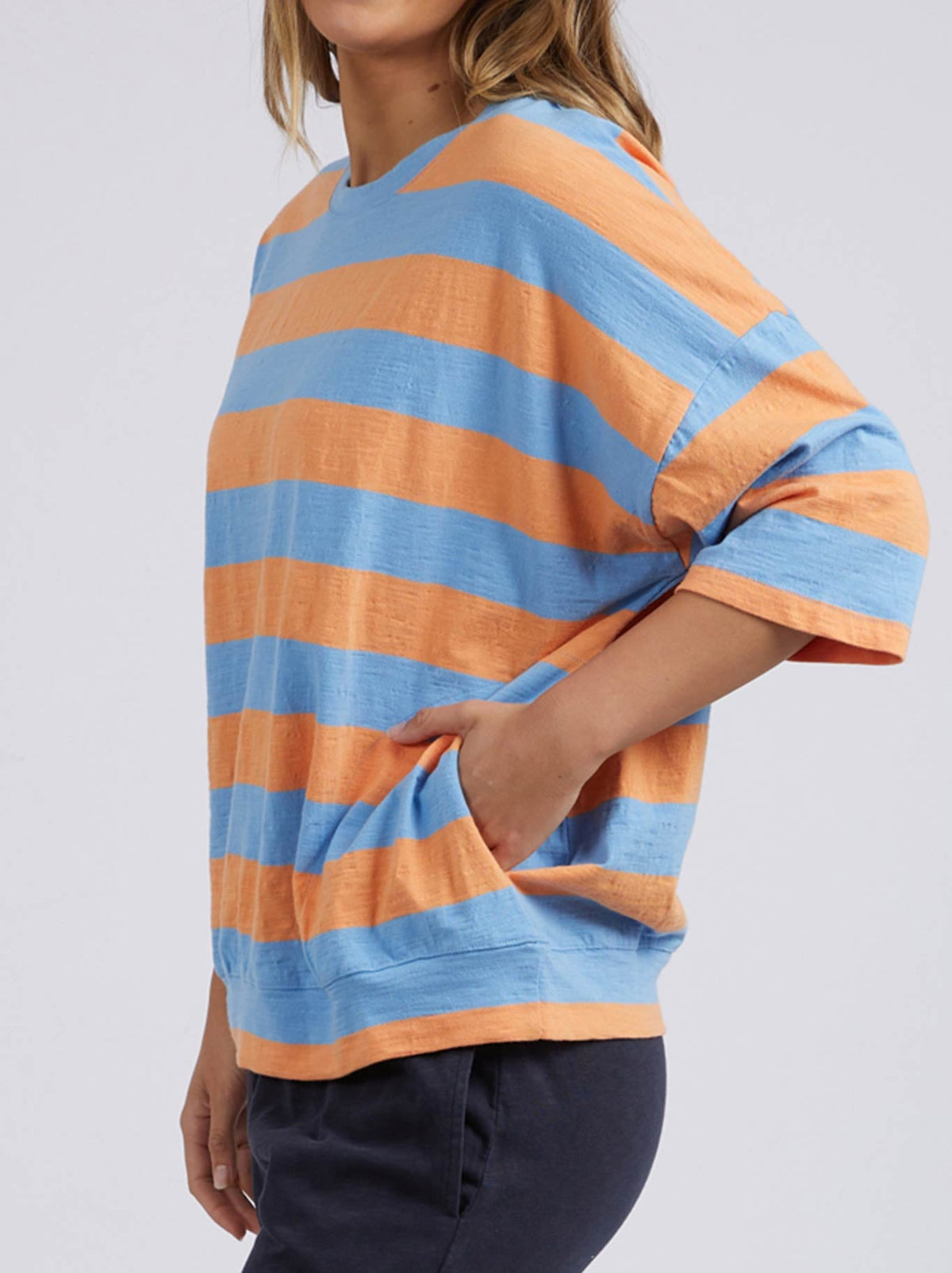 ELM MAZIE BLOCK STRIPE SWEAT (Azure Blue/Peach)