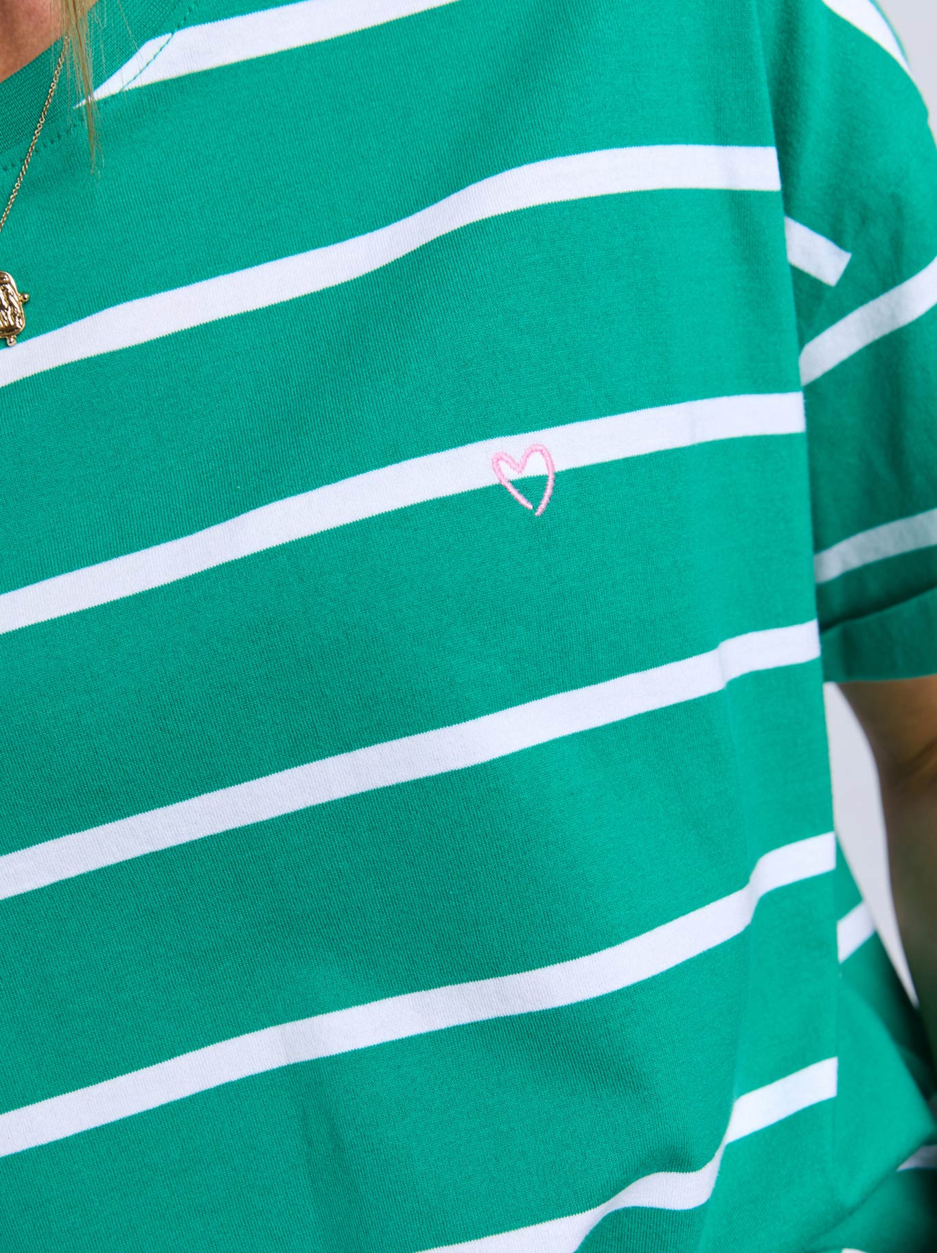 ELM HALLI SHORT SLEEVE TEE (Virdis Green)