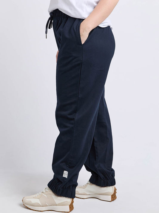 ELM AUBREY TRACKPANT (Dark Sapphire)