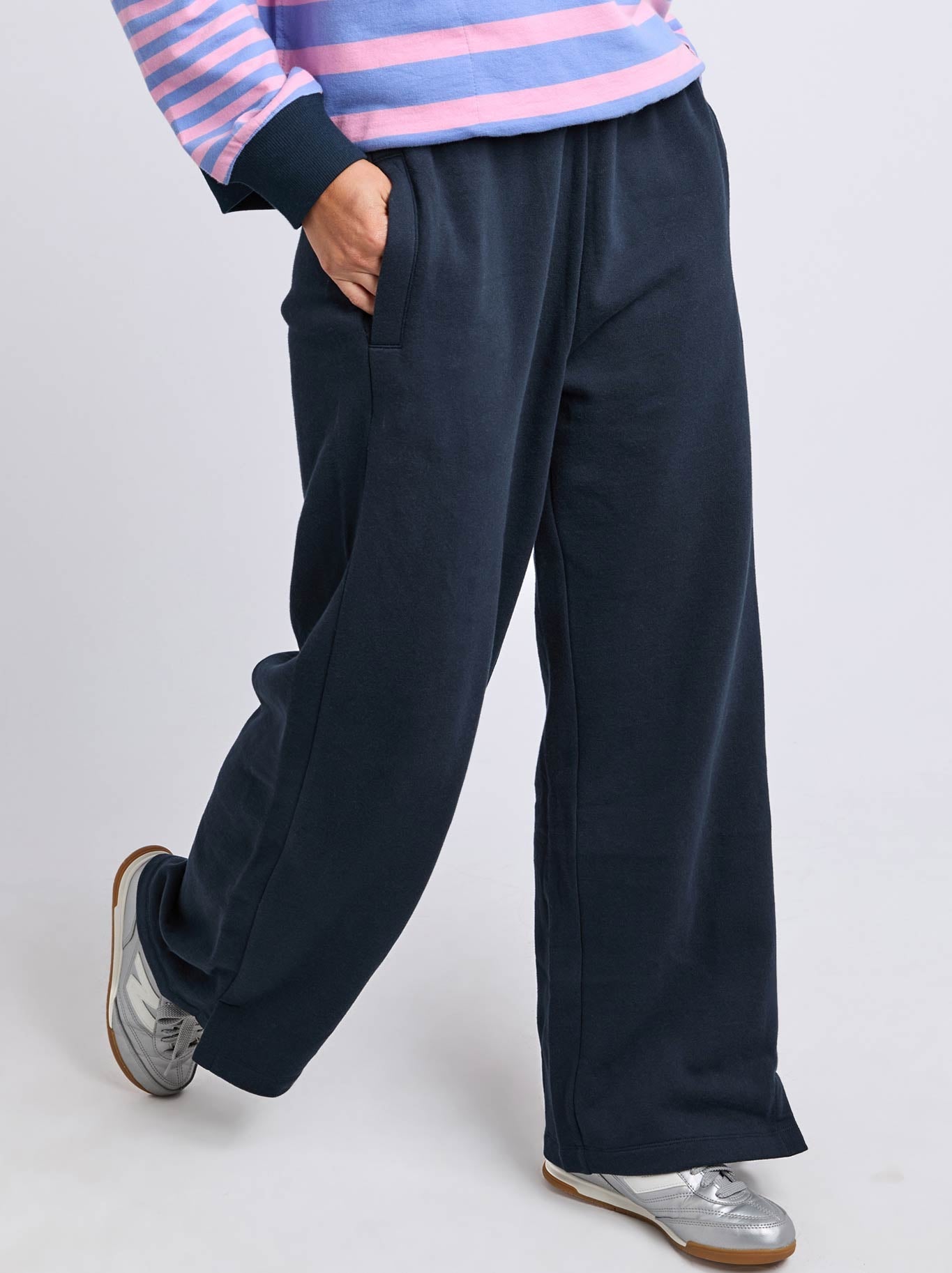 ELM LOUISE TRACKPANT (Navy)