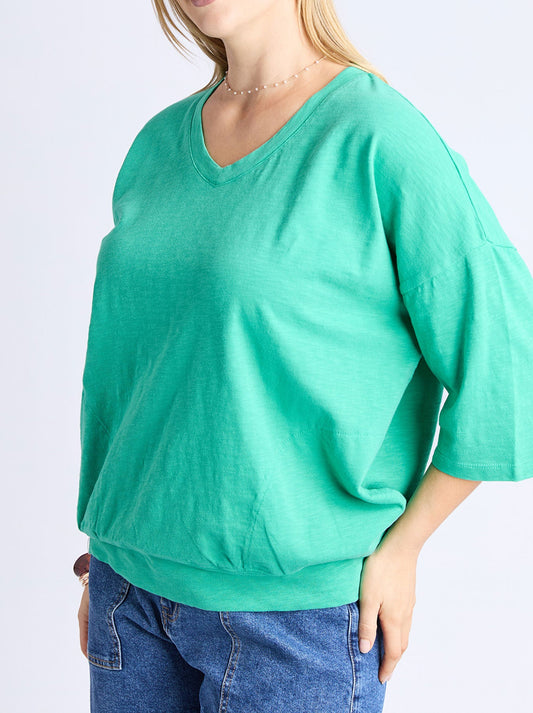 ELM MAZIE V NECK (Gumdrop Green)