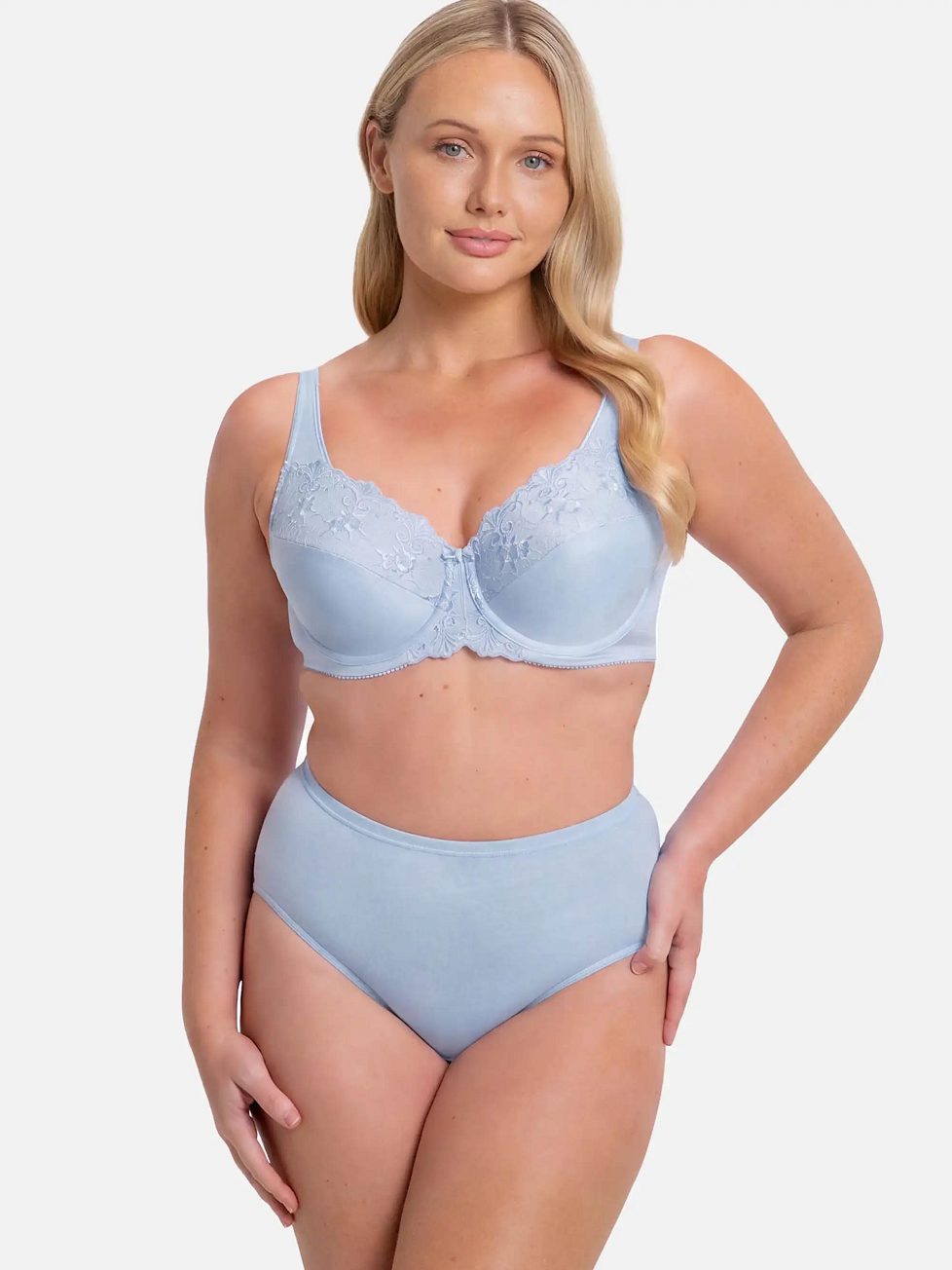 Image of Bras. Productname: Triumph Embroidered Minimiser Bra in Pure Blue colour by brand - Triumph
