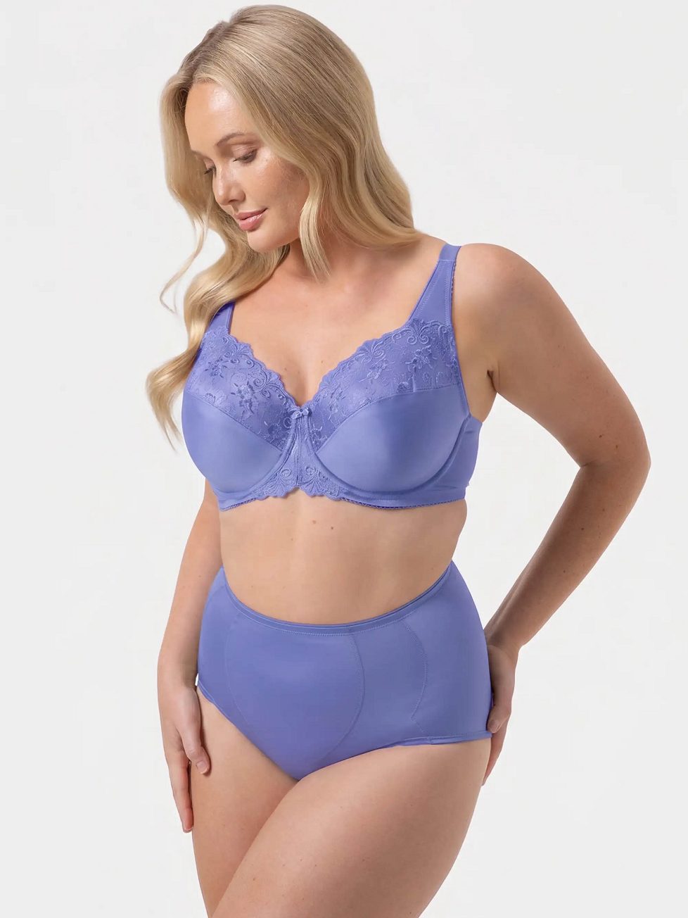 Image of Bras. Productname: Triumph Embroidered Minimiser Bra in Jacaranda colour by brand - Triumph