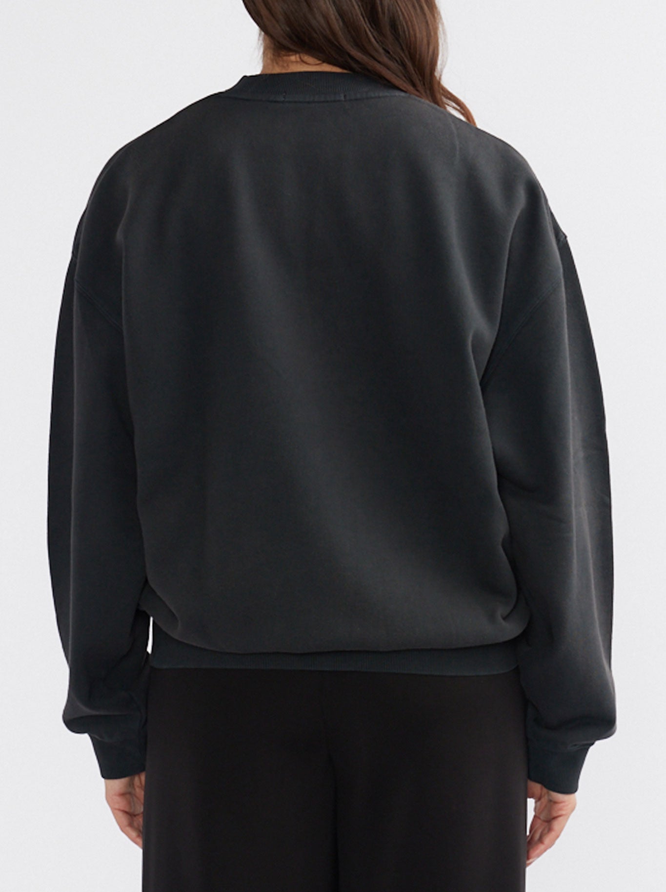 ENA PELLY BOTANIC SWEATSHIRT (Vintage Black)