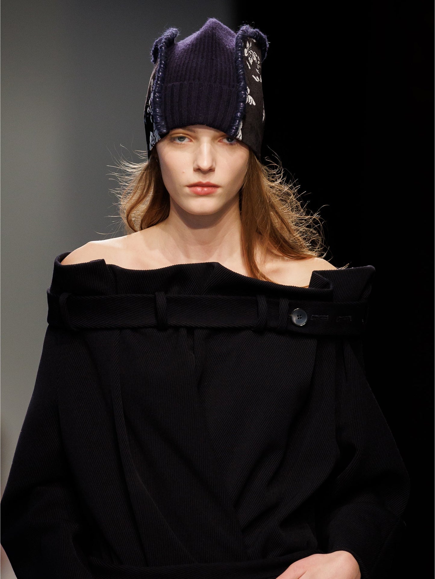 CHRISTOPHER ESBER Deconstruct Upholstery Beanie (Black)