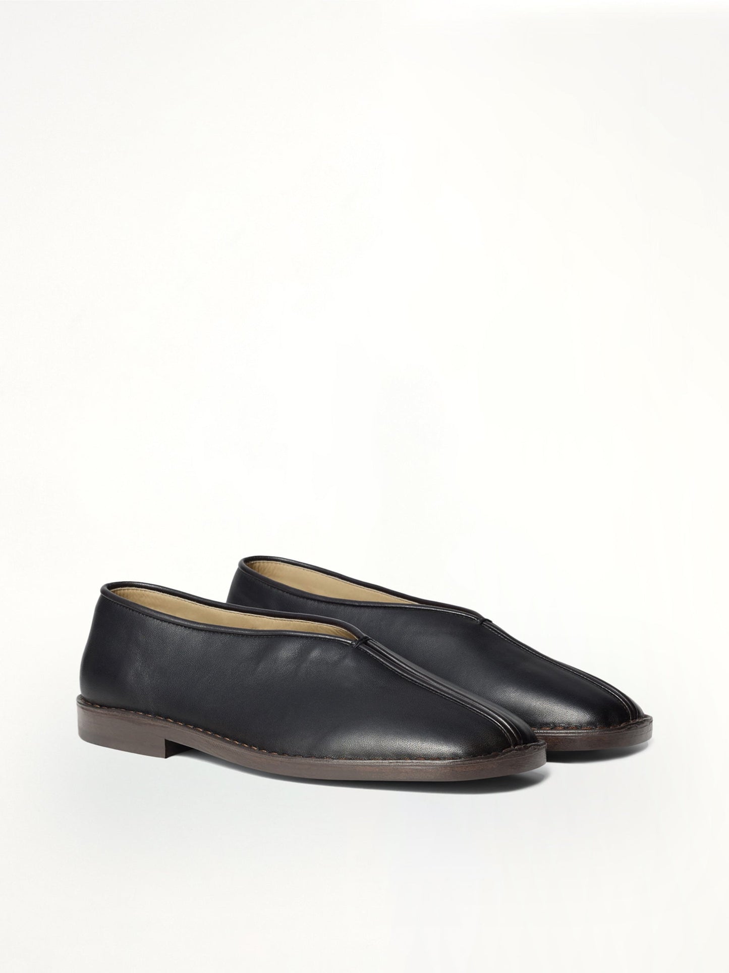 LEMAIRE Flat Piped Slippers (Black)