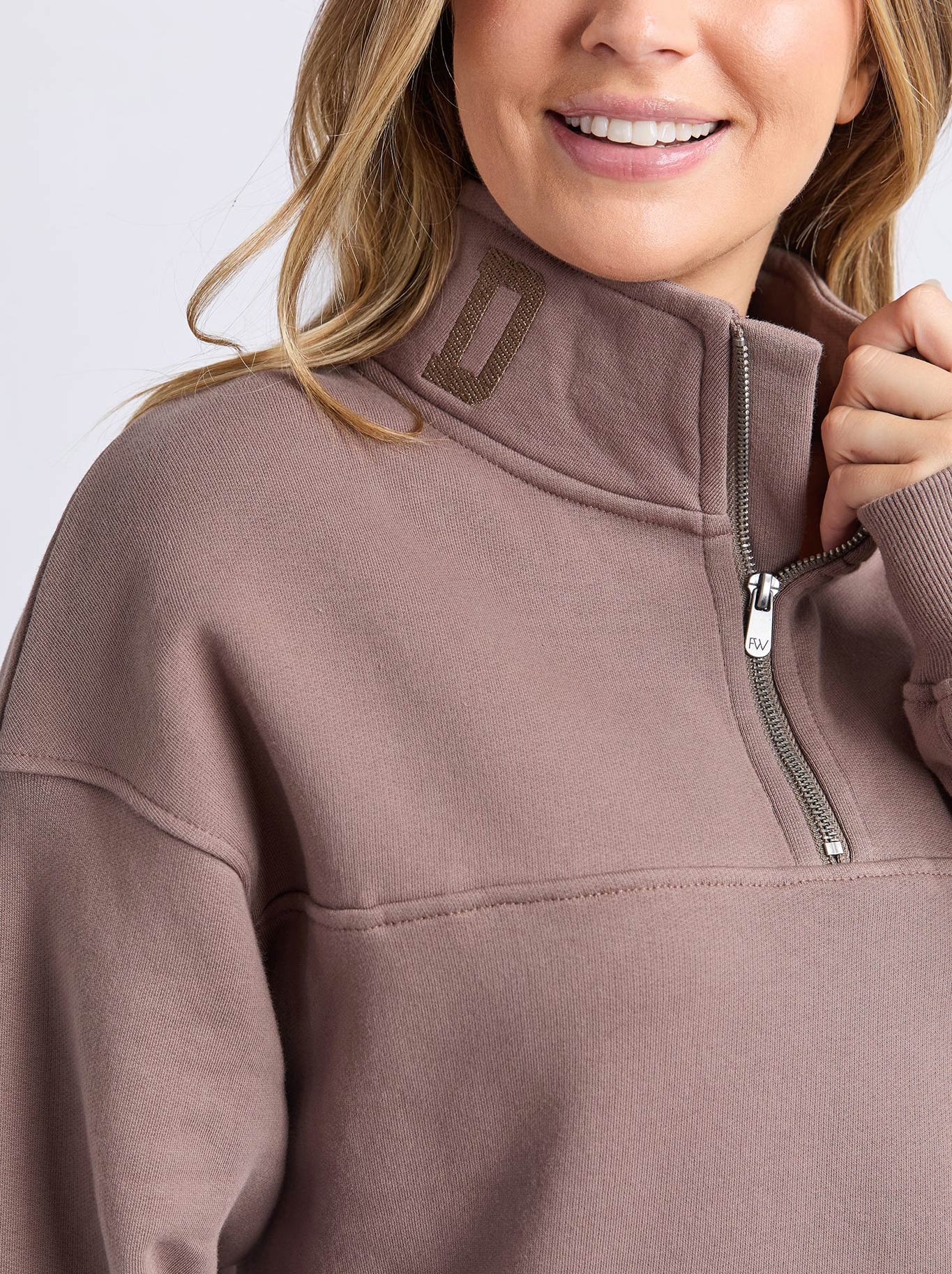 FOXWOOD COLLEGE ZIP CREW (Mocha)