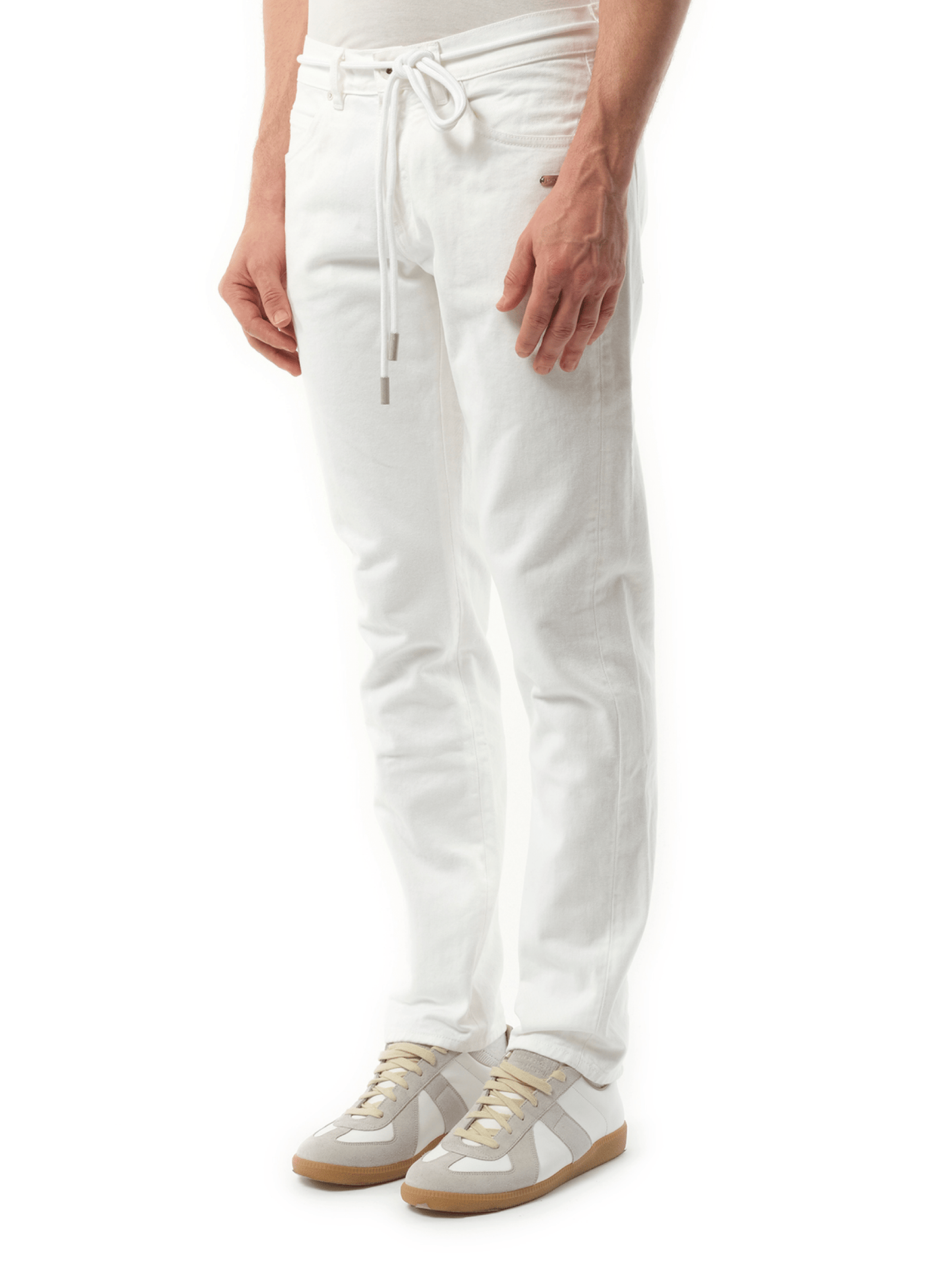 OFF-WHITE Slim Back Dart Jeans (White)
