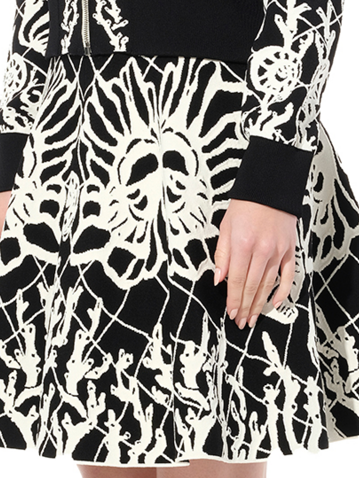 ALEXANDER MCQUEEN Jacquard Mini Skirt (Black)
