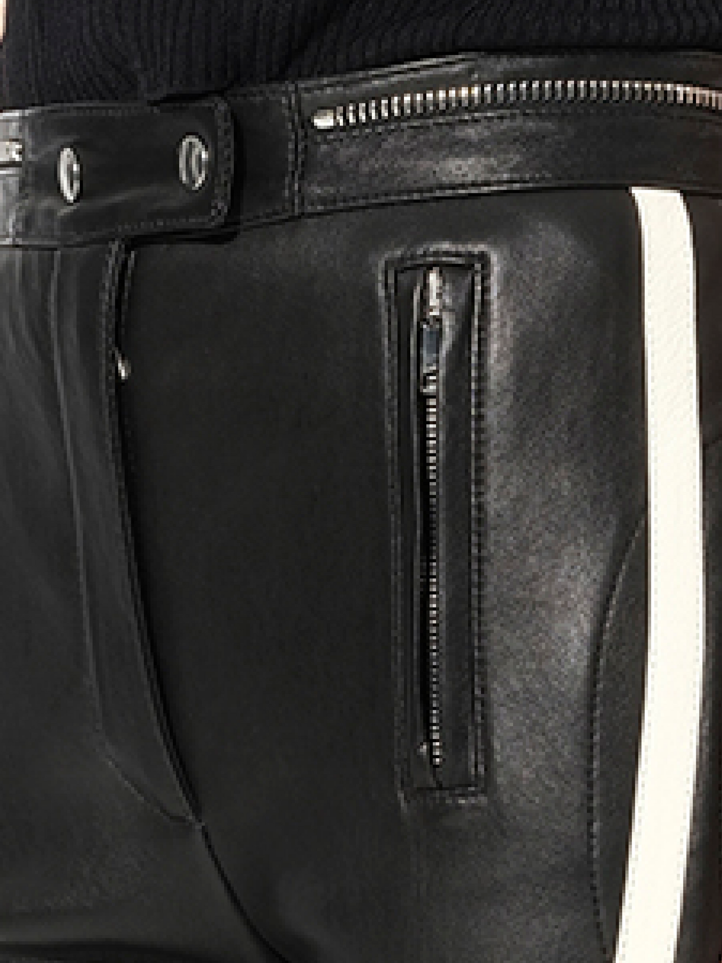 ALEXANDER MCQUEEN Leather Pants (Black)