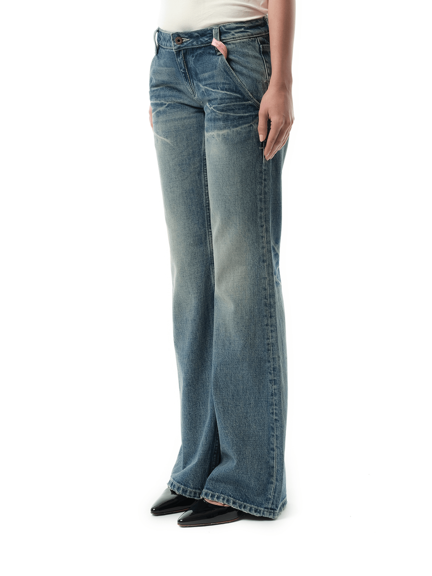FAX COPY EXPRESS Low-rise Slim Fit Flared Jeans (Blue)