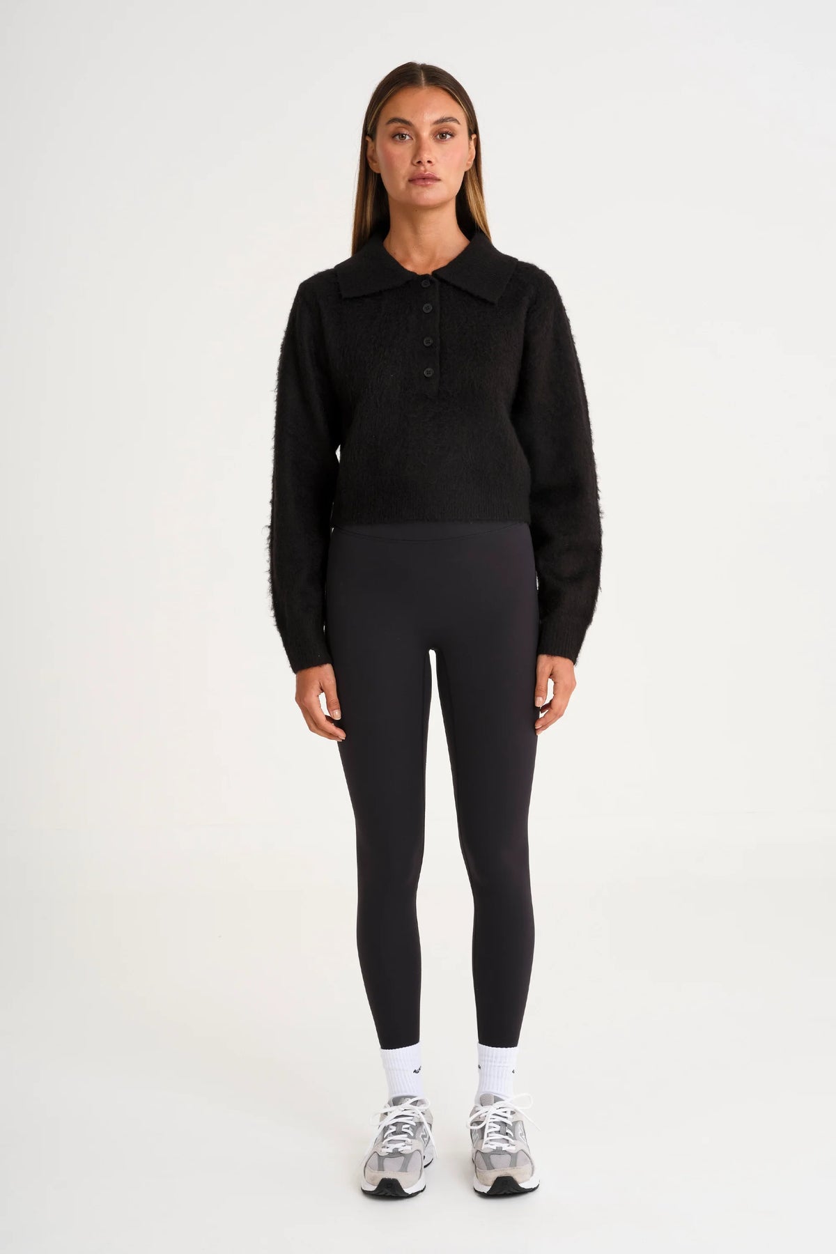 1/2 Button Polo Knit (Black)