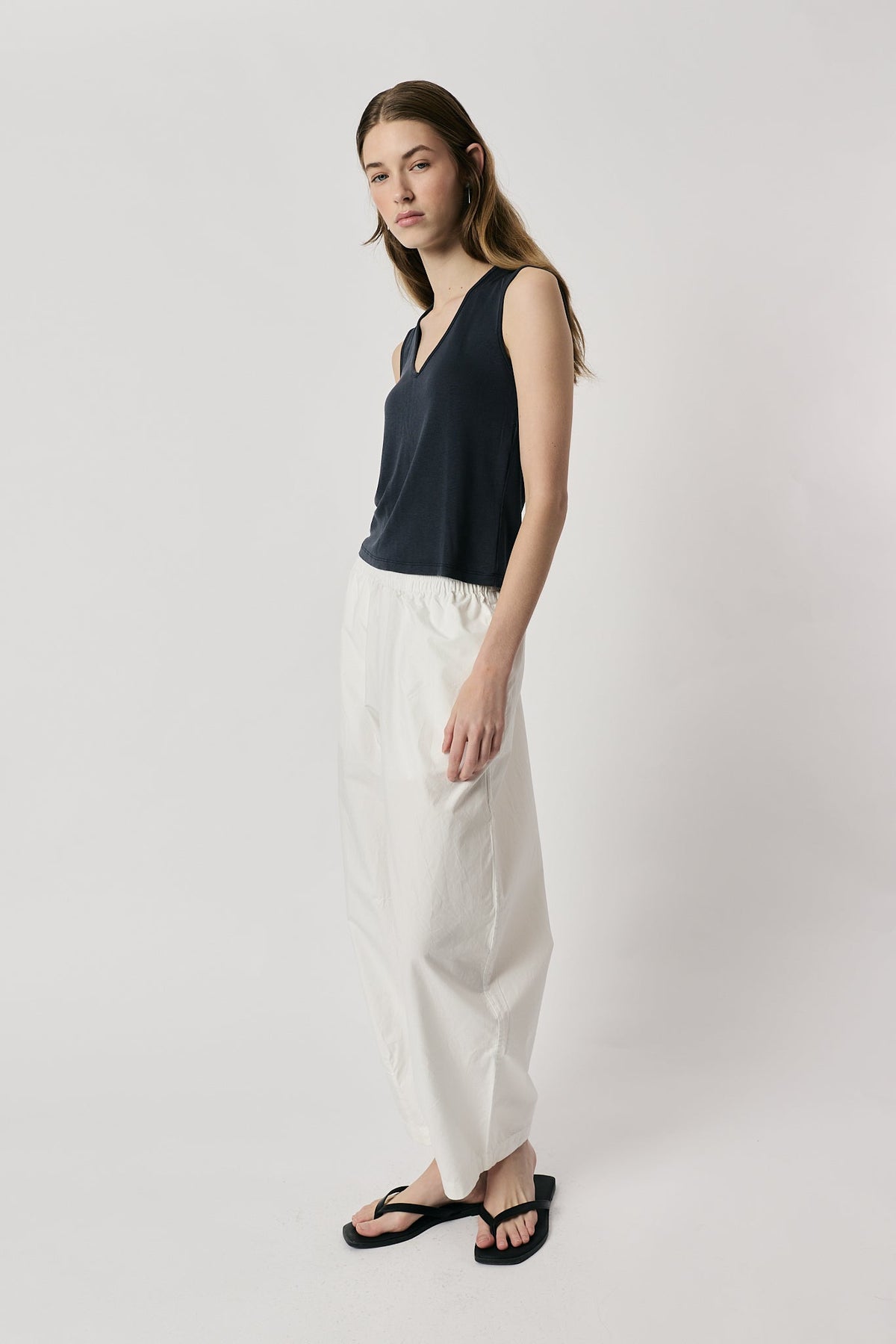 Giliann Agnes Pant (White)