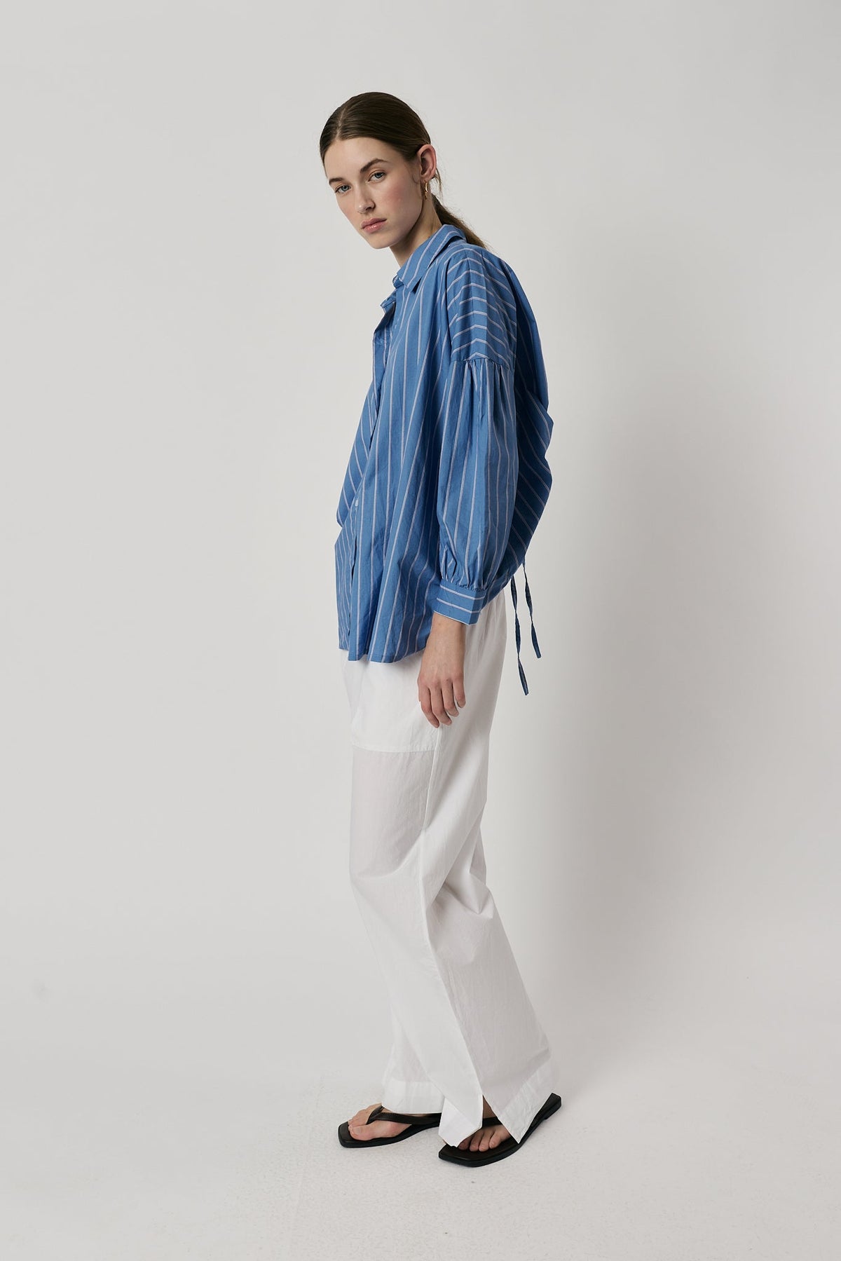 Giliann Kennedy Cut-Out Shirt Stripe (Blue)