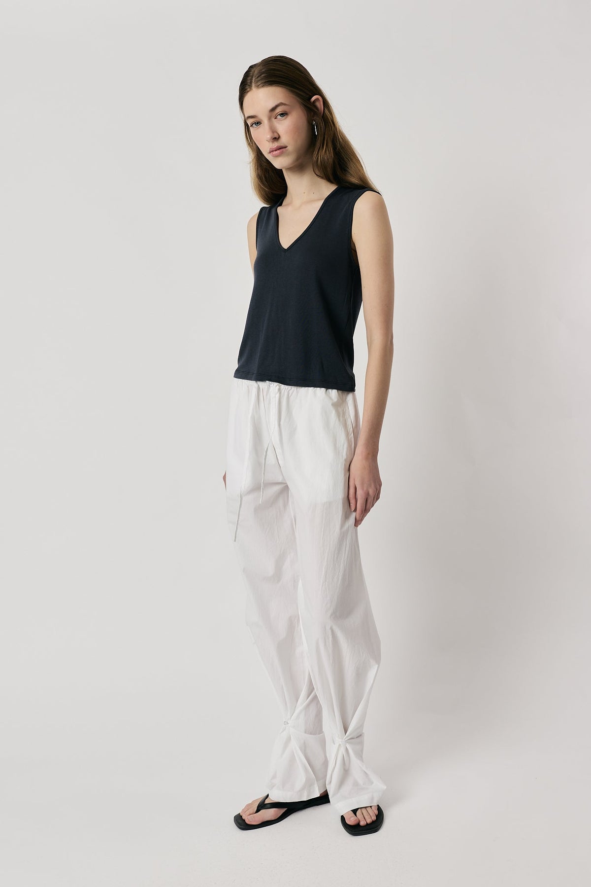 Giliann Romy Pant (White)