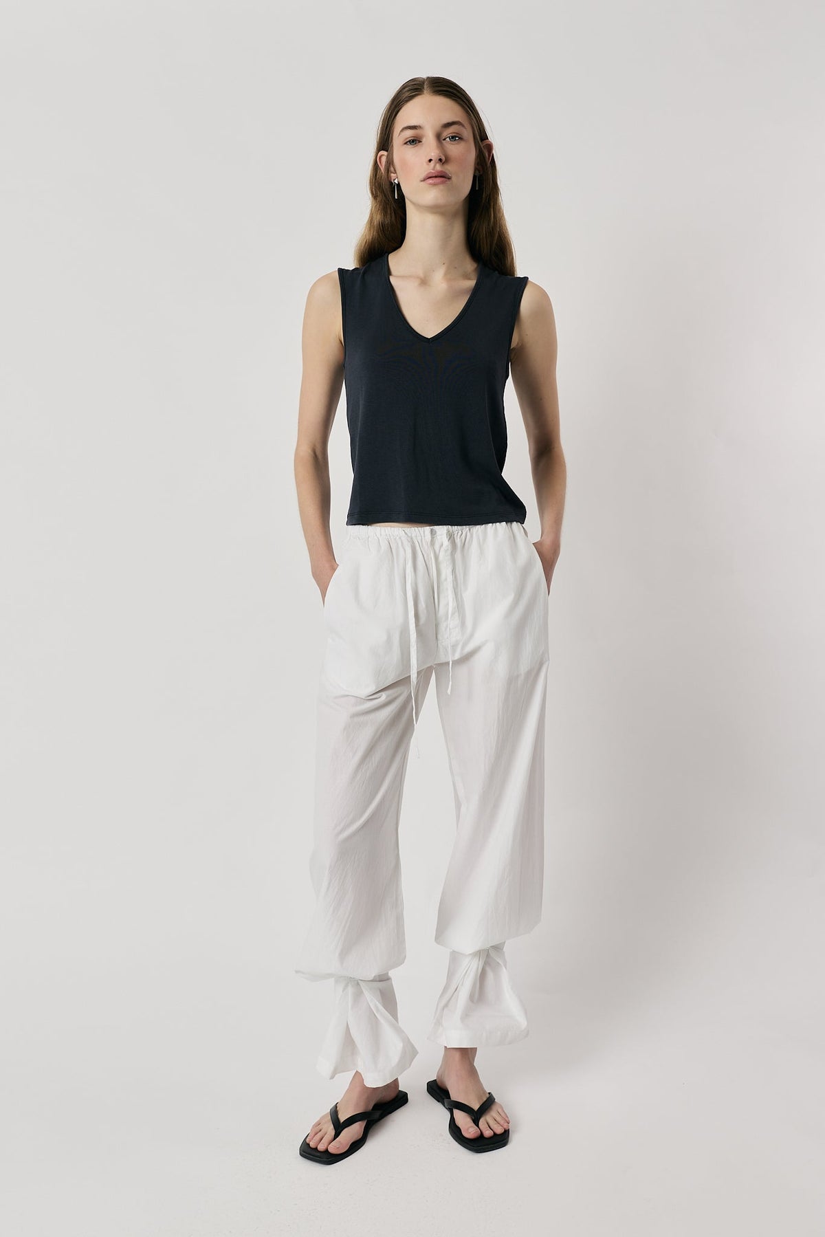 Giliann Romy Pant (White)