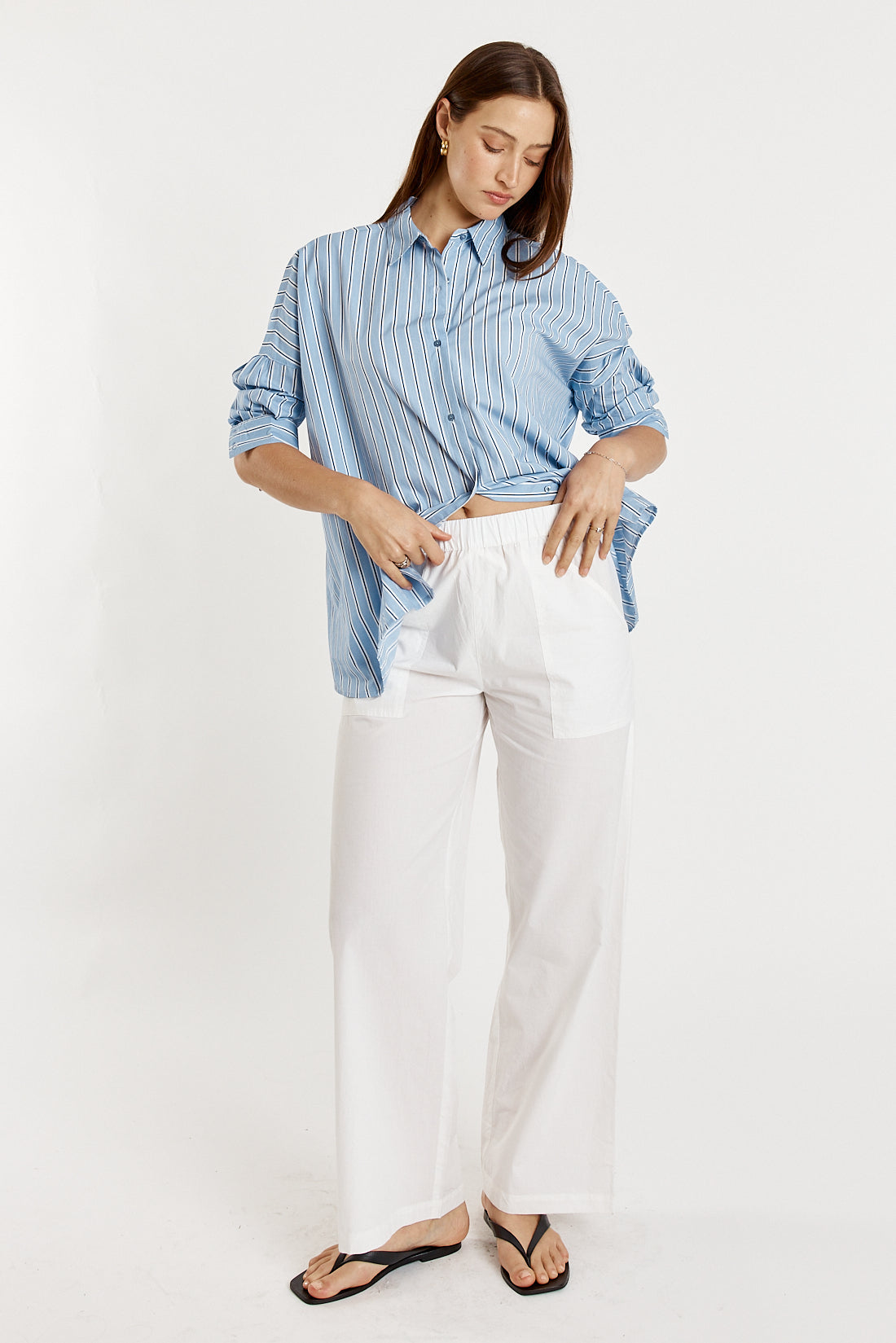 Image of a model wearing Pants. Productname: Giliann Casa Pant White in White colour by brand - Giliann