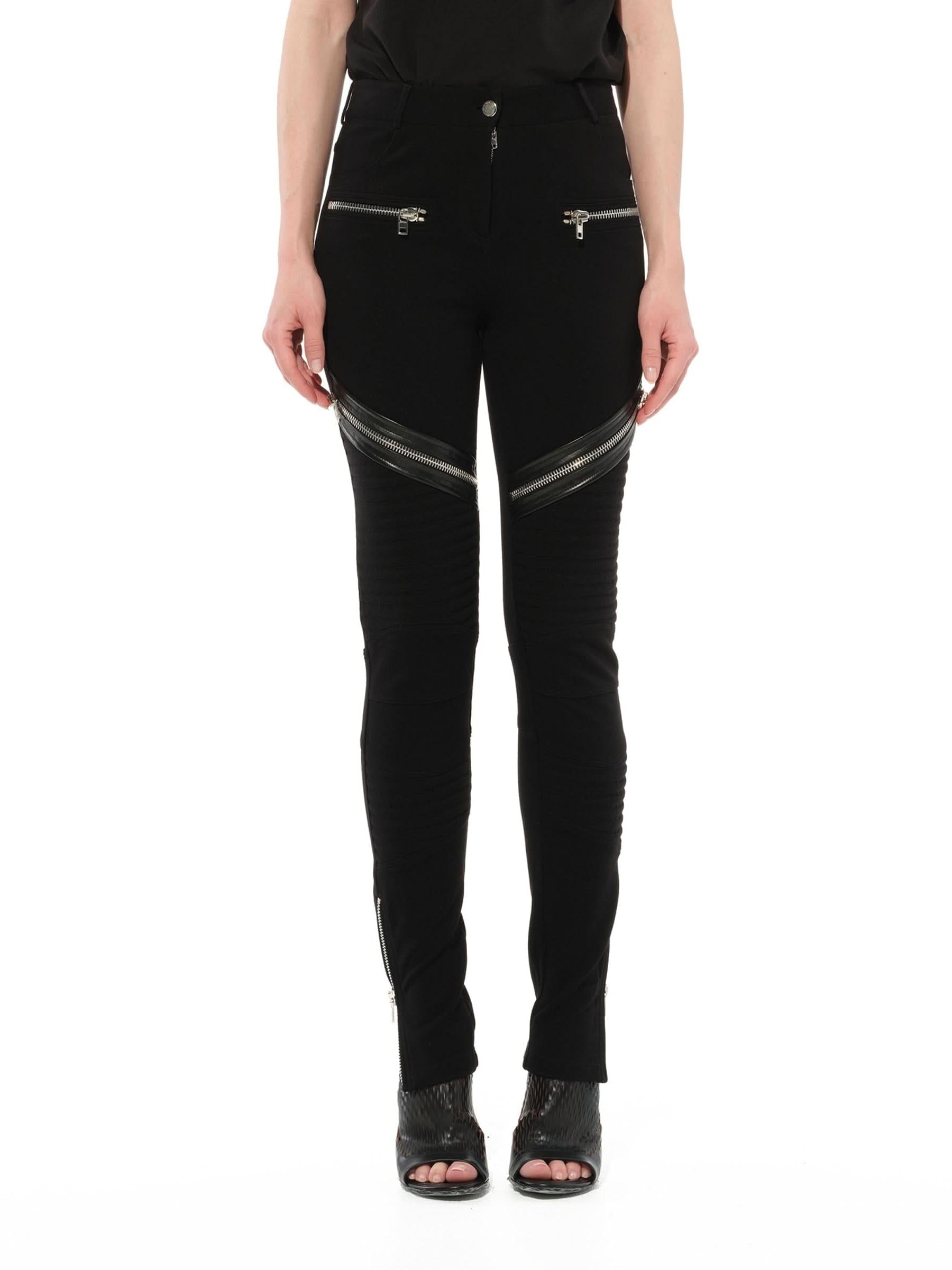Image of a model wearing Pants. Productname: GIVENCHY Leggings in Black colour by brand - GIVENCHY